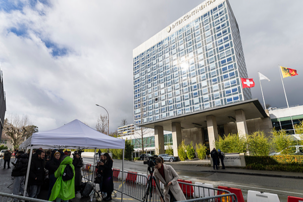 Ukraine__US__Russia_Resume_Critical_Talks_in_Geneva