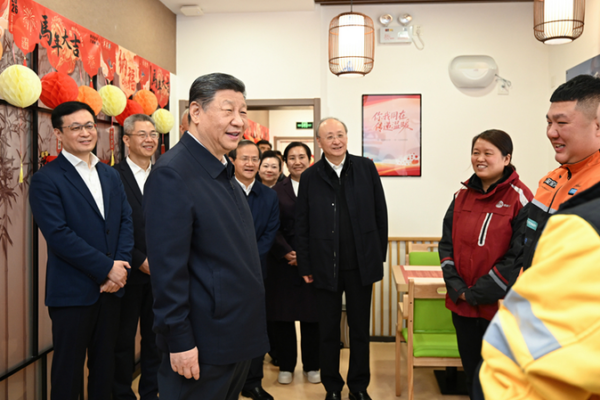Xi_Jinping_Praises_Delivery_Workers__Vital_Role_in_Urban_Life video poster