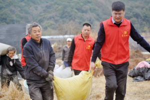 Xi_Jinping_Stresses_Party_Responsibility_in_New_Article