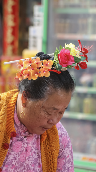 Xunpu_s_Floral_Crowns_Illuminate_Spring_Festival_Traditions_in_Quanzhou video poster