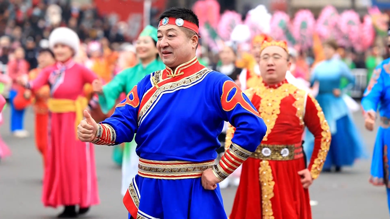 Ancient_Shehuo_Meets_Robotics_in_Xinjiang_s_Lantern_Fest video poster