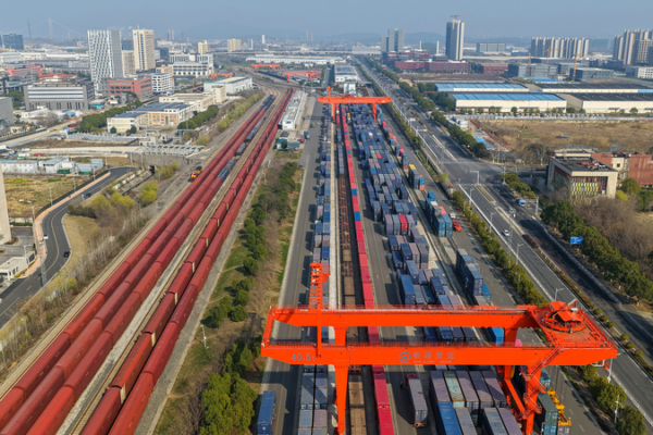 CGTN_Launches_Global_Poll_on_China_Europe_Railway_Express_Impact