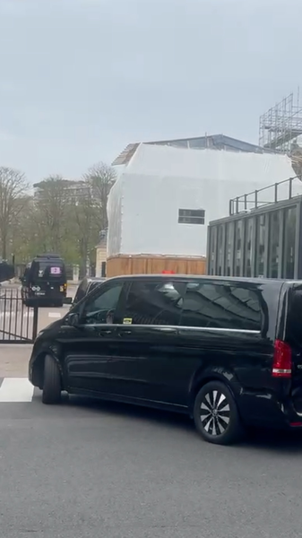 China_US_Trade_Talks_Resume_in_Paris_Amid_Global_Economic_Shifts video poster