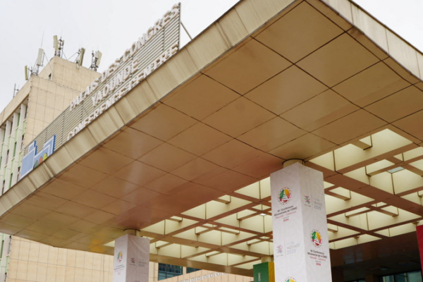 China__Africa_Forge_Industrial_Ties_at_WTO_Talks_in_Cameroon video poster