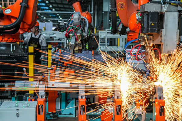 China_s_NEV_Innovation_Fuels_Global_Manufacturing_Shift