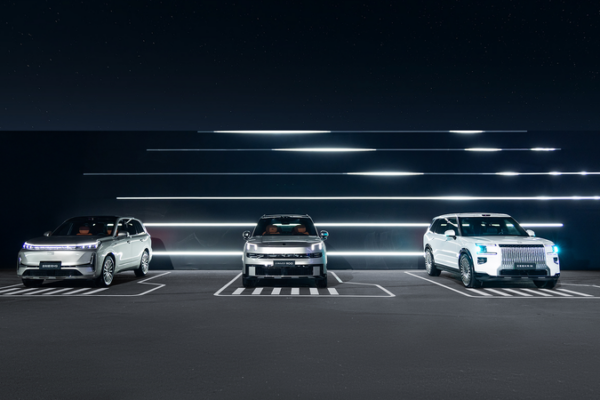 Chinese_Carmakers_Drive_into_Central_Europe_at_Hungary_Auto_Show