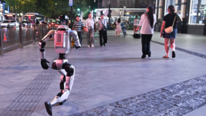 Chinese_Humanoid_Robot_Titan_o1_Debuts_with_Real_Time_Motion_Tech