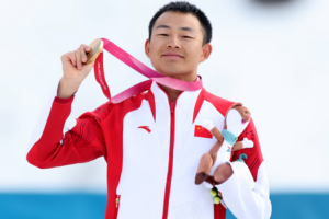 Chinese_Paralympians_Dominate_Biathlon_Finals_in_Milano_Cortina