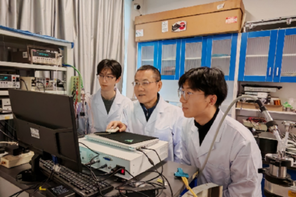 Chinese_Scientist_Wins_Prestigious_Matthias_Prize_for_Superconductor_Breakthroughs