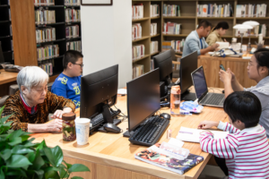 Fujian_Bookstores_Redefine_Community_Spaces_with_Tech_Driven_Cultural_Hubs