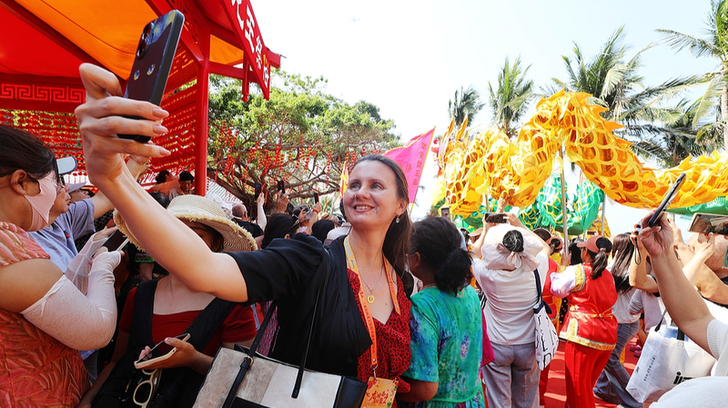 Hainan_FTP_Sees_54__Surge_in_Visa_Free_Arrivals_in_100_Days