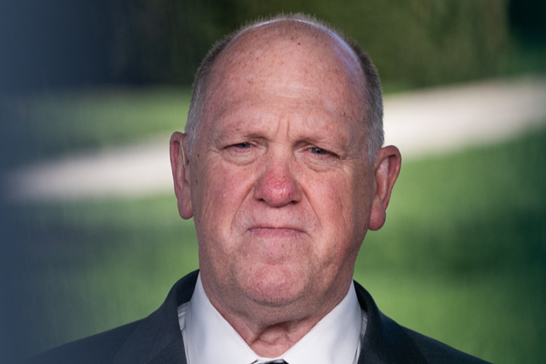 ICE_Agents_Deployed_to_Airports_Amid_Prolonged_DHS_Shutdown