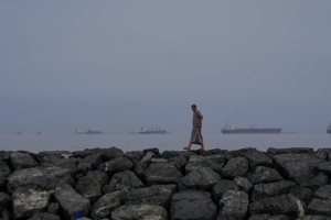 Iran_Asserts_Control_Over_Strait_of_Hormuz_Amid_Rising_Tensions