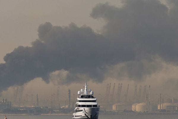 Iran_Conflict_Sparks_Strait_of_Hormuz_Crisis__Global_Markets_on_Edge