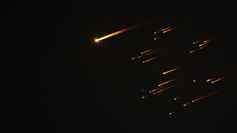 Iran_Issues_Urgent_Evacuation_Warning_for_Gulf_Oil_Facilities