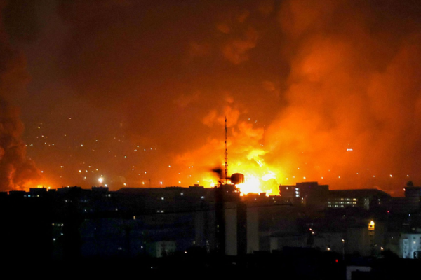 Iran_Targets_US_Carrier_as_Trump_Demands__Unconditional_Surrender___Regional_Tensions_Soar