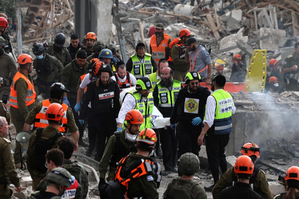 Iranian_Strike_in_Central_Israel_Leaves_11_Missing__9_Dead