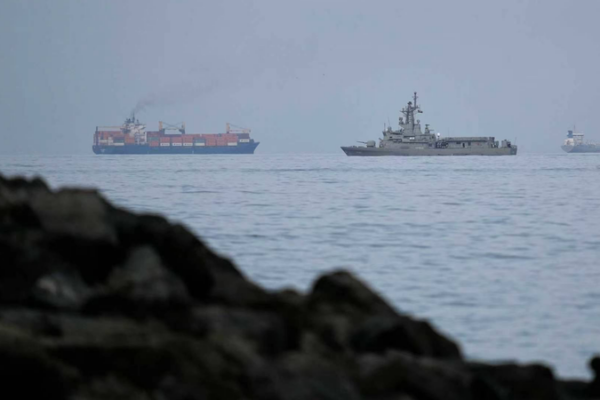 Japan_Navigates_Diplomatic_Tightrope_Amid_US_Pressure_Over_Hormuz_Escort_Mission