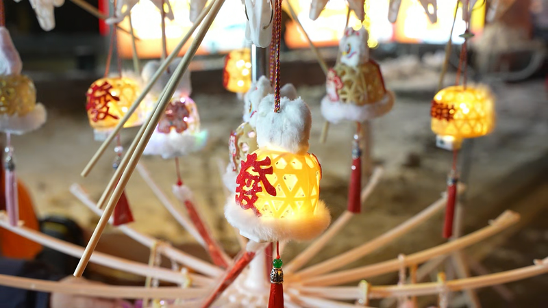 Karamay_Lights_Up_for_Lantern_Festival_with_Fireworks_and_Cultural_Displays video poster