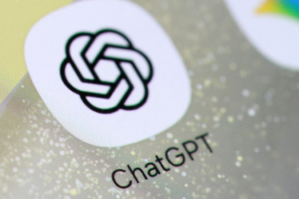 AI’s Literary Blind Spot: GPT Models Praise Nonsense, Study Finds