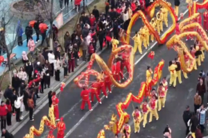 Lantern_Festival_in_Hunan_Blends_Tradition_with_Tech_Innovations video poster