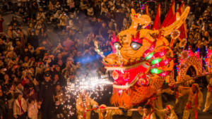Lishui_s_400_Meter_Dragon_Lights_Up_Lantern_Festival_Celebrations video poster
