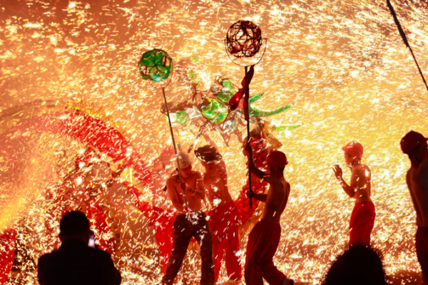 Miao_Dragon_Dance_Ignites_Lantern_Festival_Celebrations_in_Guizhou