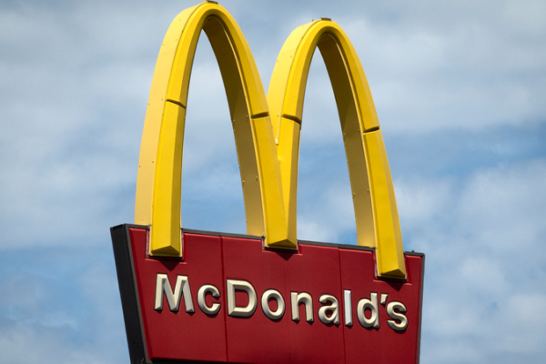Middle_East_Conflict_Squeezes_Global_Fast_Food_Chains_as_Costs_Rise