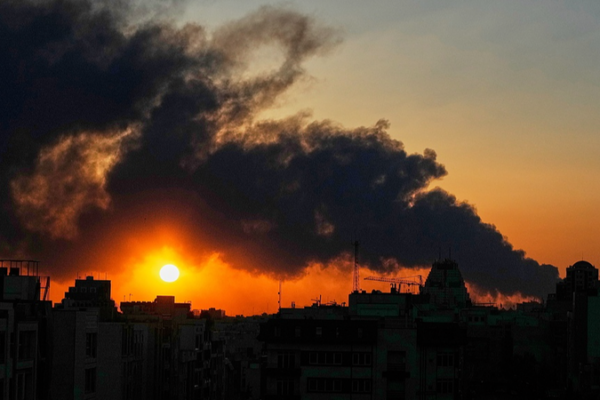 Middle_East_Tensions_Escalate__Regional_Conflicts_Ripple_Global_Markets