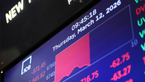 Middle_East_Tensions_Ripple_Through_US_Economy__Growth_Forecasts_Slashed