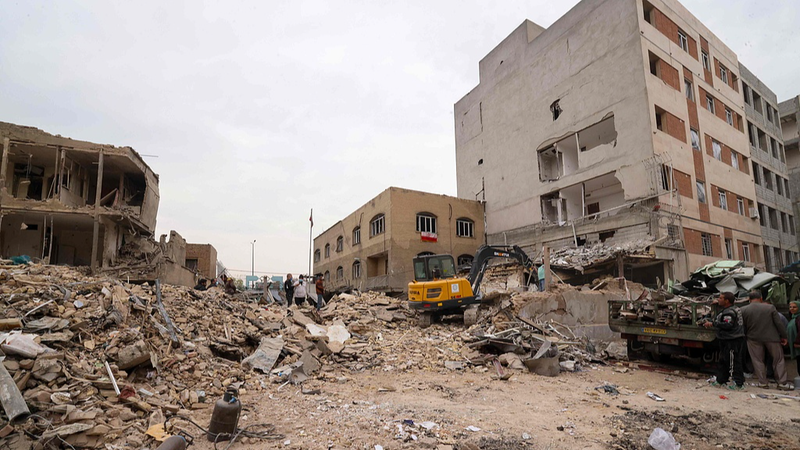 Middle_East_Tensions_Surge_as_US_Israel_Strikes_Prompt_Iranian_Retaliation video poster