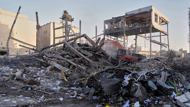 Middle_East_Tensions_Surge_as_US_Israel_Strikes_Trigger_Iranian_Retaliation video poster