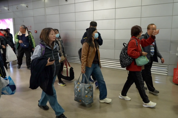 Over_70_Taiwan_Residents_Evacuated_via_Mainland_Amid_Middle_East_Tensions