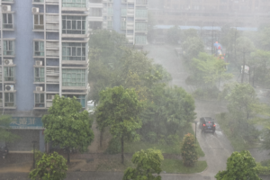 Southern_China_Braces_for_Severe_Storms__Flood_Risks_Rise