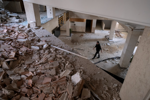 Strait_of_Hormuz_Closure_Exposes_US_Strategic_Vulnerabilities_in_2026