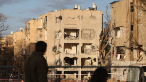 Strait_of_Hormuz_Tensions_Threaten_Global_Energy_Markets video poster