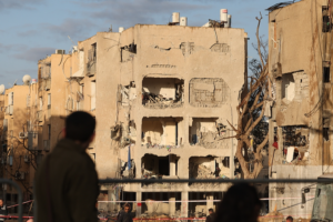 Strait_of_Hormuz_Tensions_Threaten_Global_Energy_Markets video poster