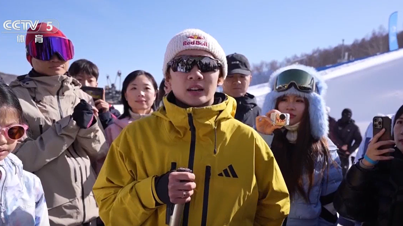 Su_Yiming_Returns_to_Snow_Post_2026_Olympic_Triumph