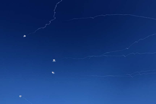 Trump_Predicts_Swift_End_to_Iran_Israel_Conflict__IRGC_Asserts_Tehran_s_Authority