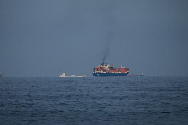 US_Strains_Over_Hormuz_Escort_Plan_as_Risks_Mount_in_2026 video poster