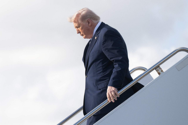 US_Weighs_Kharg_Island_Move_Amid_Iran_Strait_Tensions