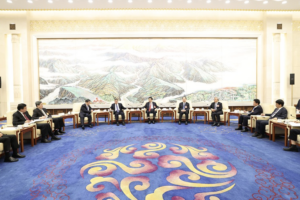 Wang_Huning_Praises_Media_Role_in_CPPCC_Session_Success