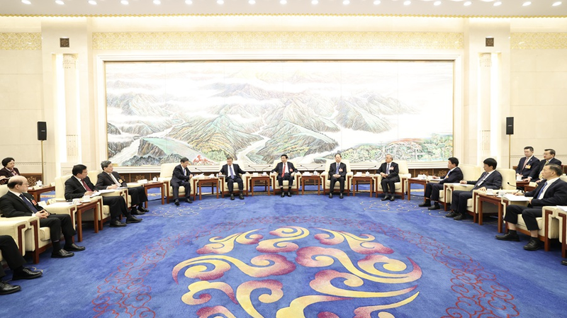 Wang_Huning_Praises_Media_Role_in_CPPCC_Session_Success
