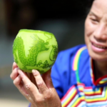 Jingzhou’s Carved Fruit: From Ancient Delicacy to Modern Wearable Art video poster
