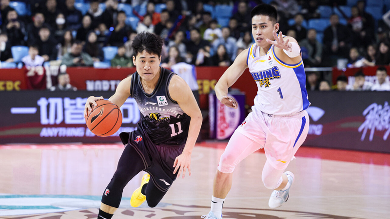YWFRBA58MGGDD6ARG7BN - Khabar Asia Zhou Qi’s Free Throw Struggles Seal Beijing Ducks’ Narrow Loss to Jilin