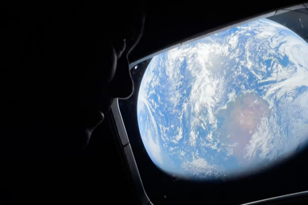 Artemis_II_Crew_Prepares_for_Historic_Lunar_Flyby_Tomorrow video poster