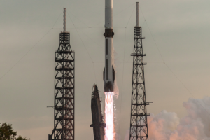 Blue_Origin_s_New_Glenn_Rocket_Lands_Booster_but_Fails_Satellite_Deployment