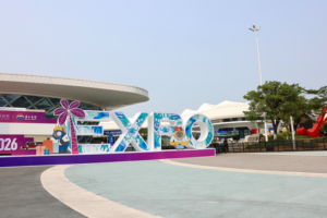 China_Pushes_High_Quality_Growth__Invites_Global_Business_Partnerships