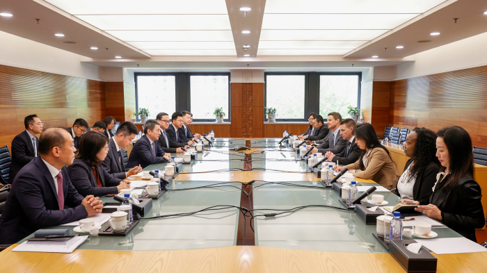 China__Ford_Discuss_Trade_Ties_and_Market_Expansion_in_High_Level_Talks