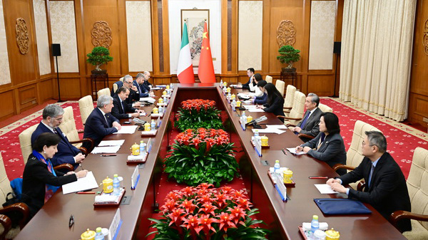 China__Italy_Strengthen_Strategic_Ties__Address_Middle_East_Concerns video poster